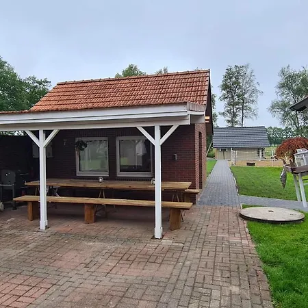 Holiday home Tiny House Suedliches Friesland-fri Erleben